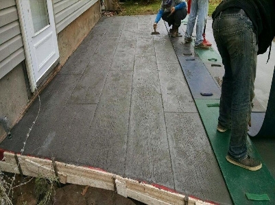 Curb 'n Decor, LLC
