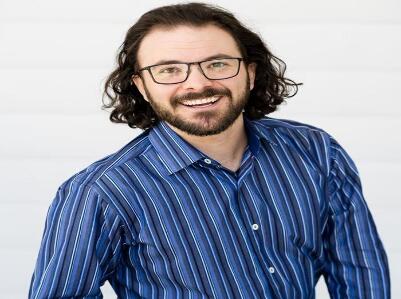 Dr. Christopher L Gordon