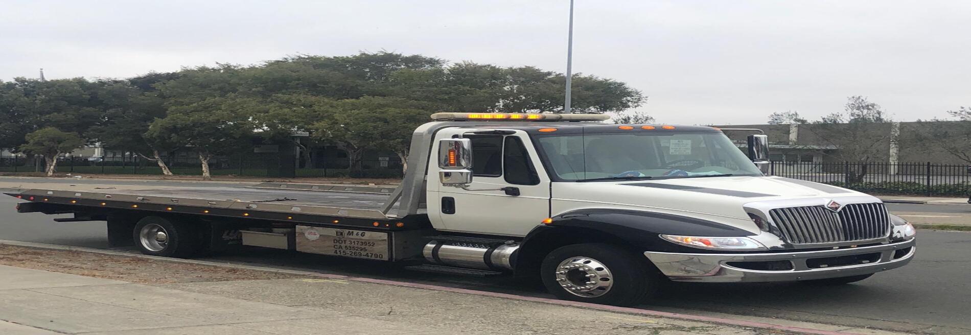 M & G Towing