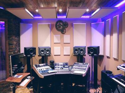 M & Son Entertainment