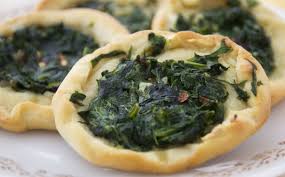 Imagem de Esfiha de Escarola com Mussarela