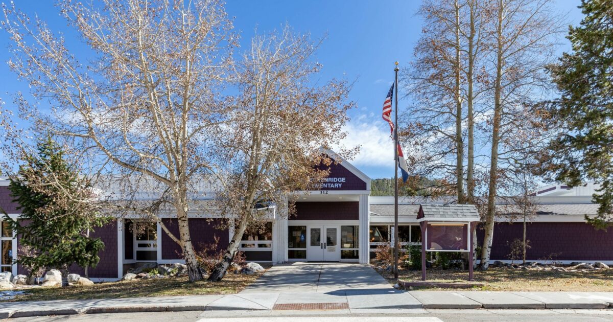 Breckenridge Elementary School Wold Architects & Engineers