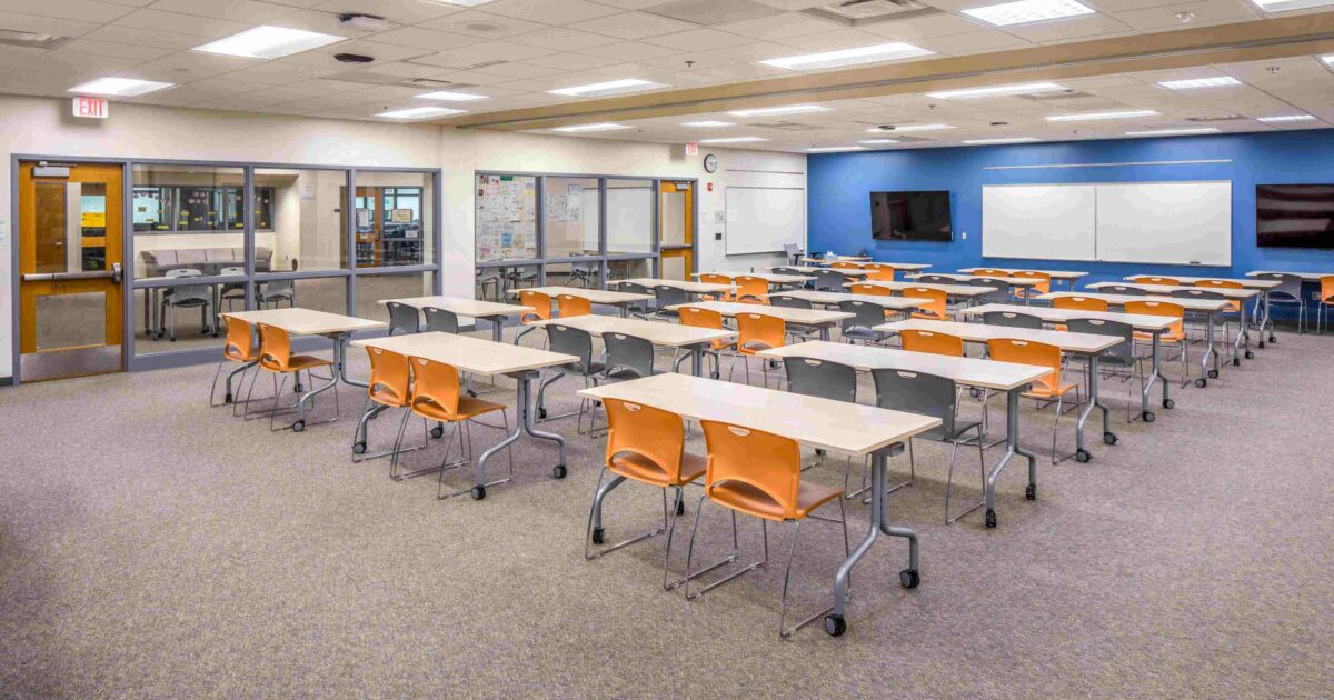 Dakota Meadows Middle School Wold Architects & Engineers