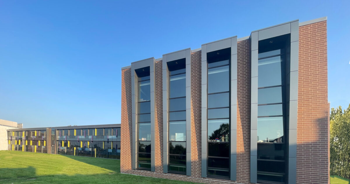 Plum Grove Middle School Wold Architects & Engineers