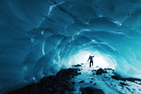 paxson-woelber-unsplash-alaska-byron-glacier